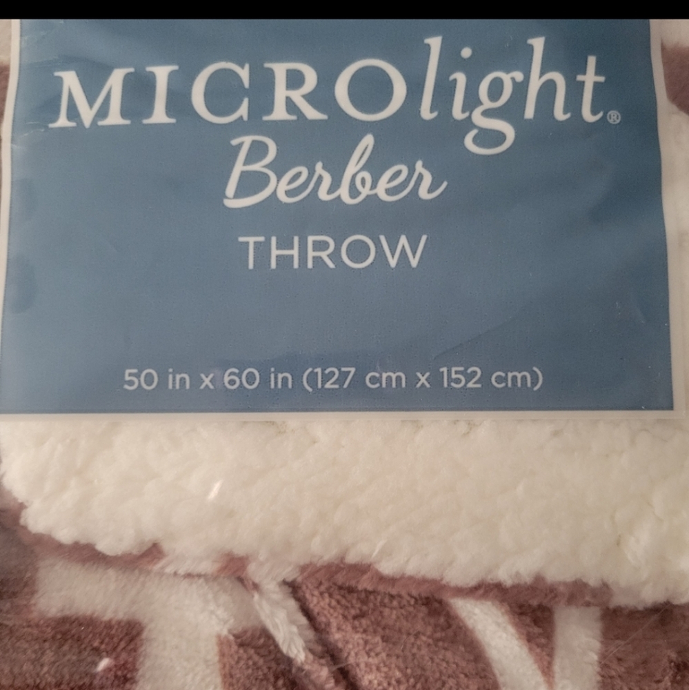 Comfort Bay Microlight Berber  Soft Throw Blanket - Picture 2 of 8